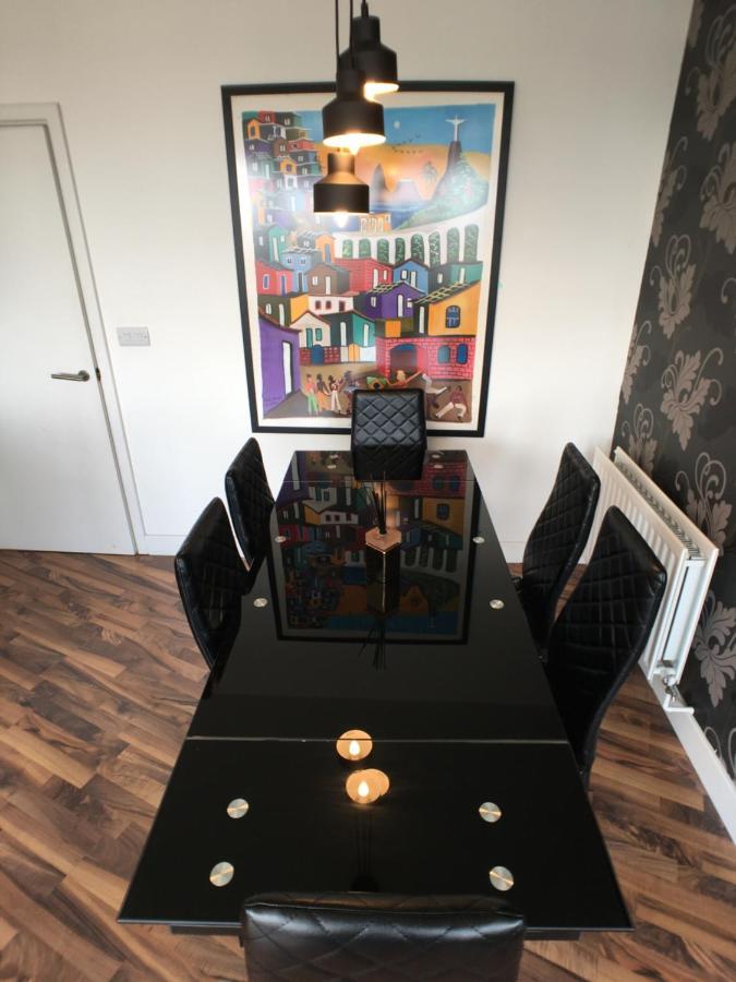 Luxury 2 Bed Penthouse Apartment Near Station Лондон Екстериор снимка
